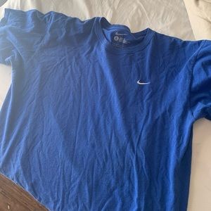 Men’s Nike tee